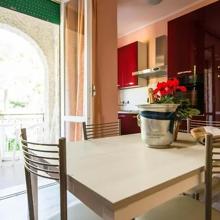 Liguria Hotel apartamentowy *