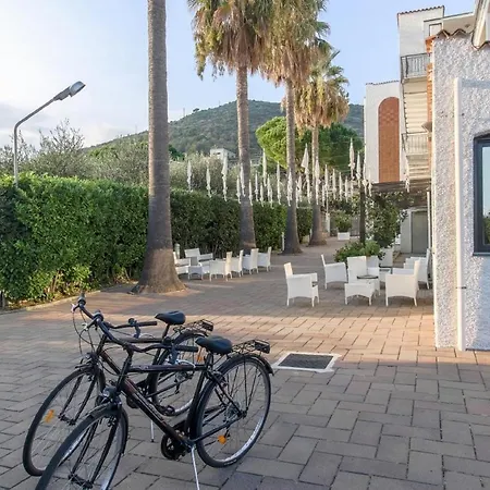 Hotel apartamentowy Liguria Pietra Ligure